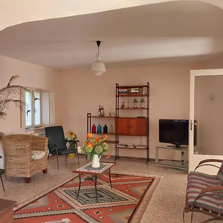 別荘 Family House On Private Courtyard In *