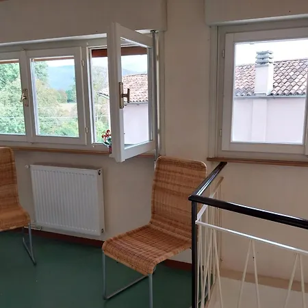 Family House On Private Courtyard In 別荘 *