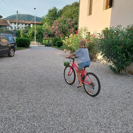 Family House On Private Courtyard In Semesterbostad *