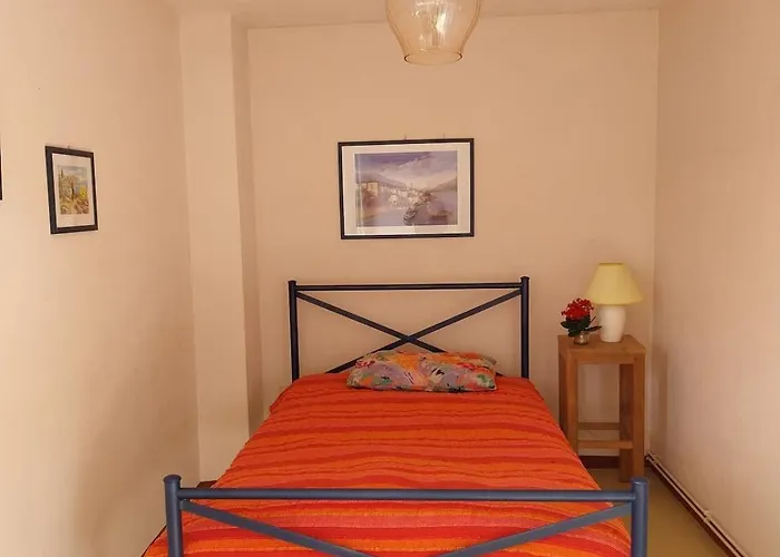 Family House On Private Courtyard In Nyaraló *