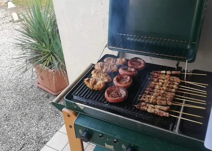 Family House On Private Courtyard In Nyaraló