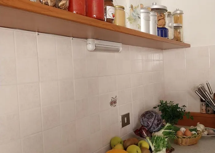 Family House On Private Courtyard In