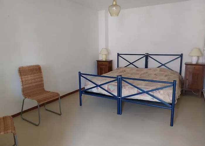 Nyaraló Family House On Private Courtyard In