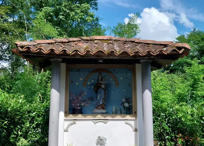 Family House On Private Courtyard In Nyaraló *