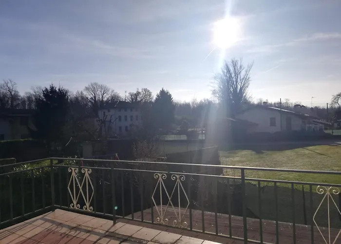 Nyaraló Family House On Private Courtyard In
